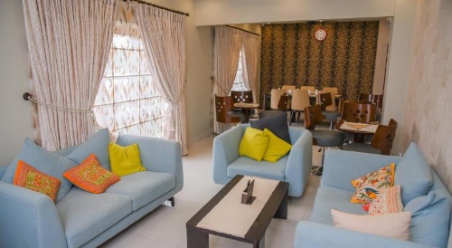 Orchards Cottage Hotel image 4